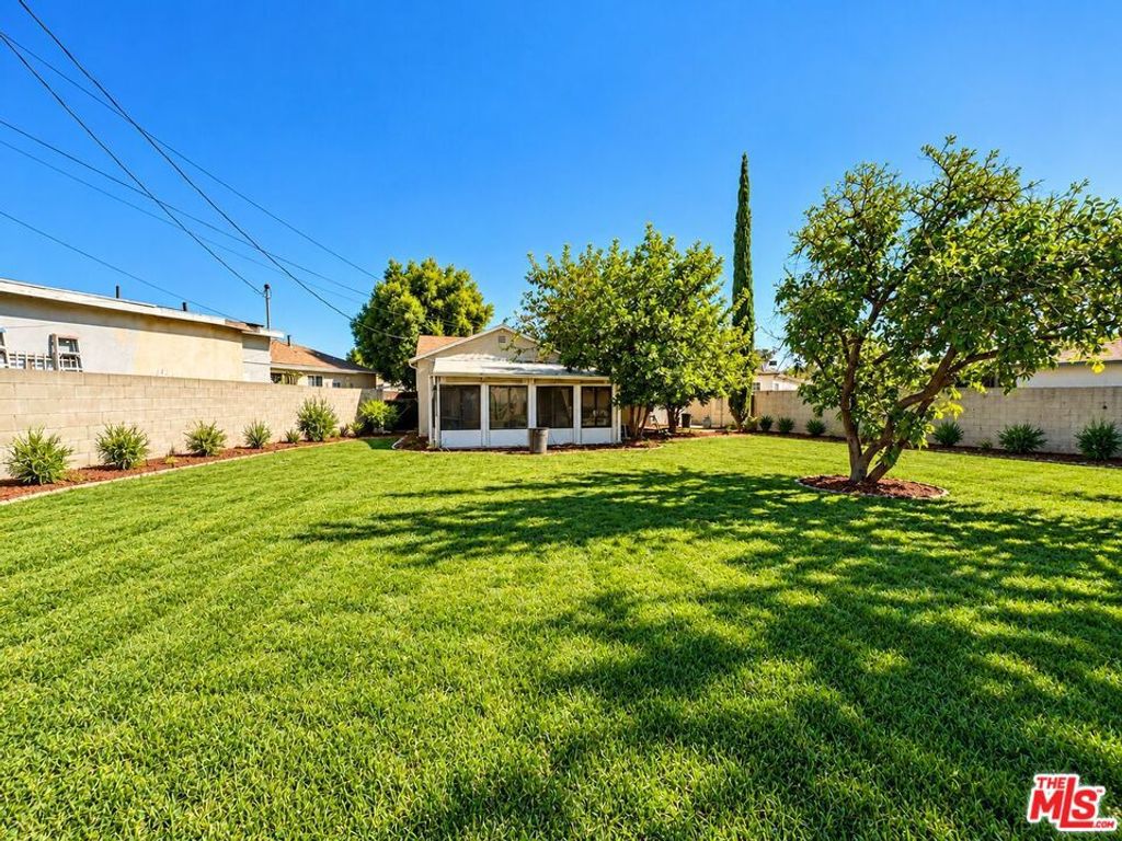 8015 Tilden Avenue, Panorama City, CA 91402 — photo 5