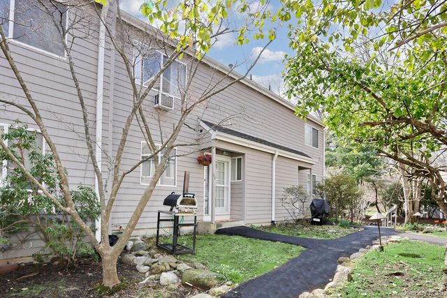 68 Hickory Hill Lane, Tappan, NY 10983
