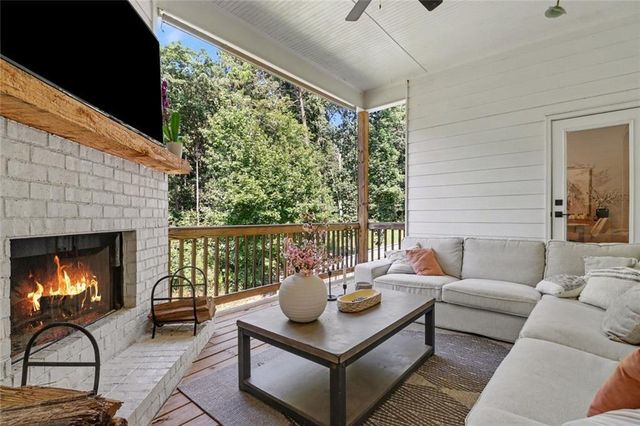 2058 Sydney Cove, Buford, GA 30518