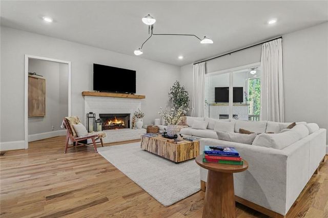 2058 Sydney Cove, Buford, GA 30518