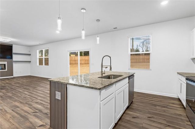 909 Prudence Drive, Lawrenceville, GA 30045