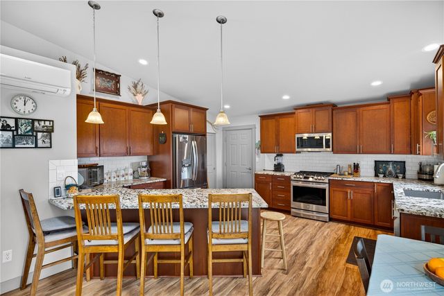2729 Van Dee Avenue, Greenbank, WA 98253
