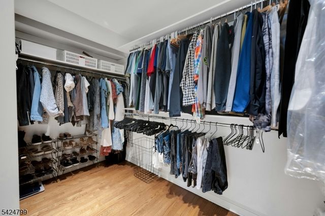 1437 Whipporwill Way, Mountainside Boro, NJ 07092