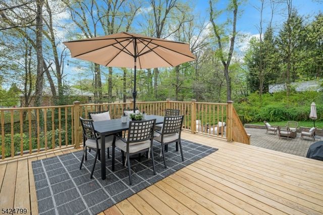 1437 Whipporwill Way, Mountainside Boro, NJ 07092