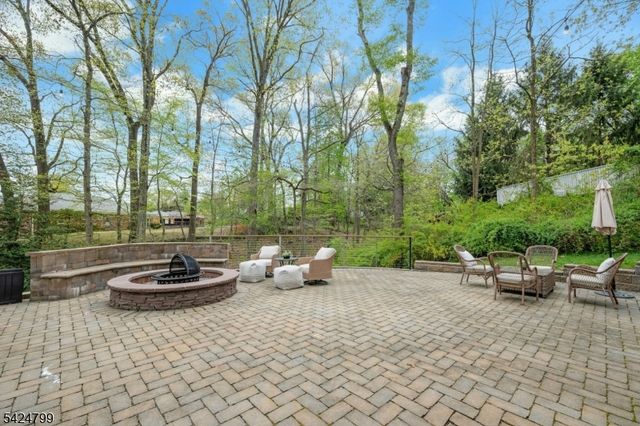 1437 Whipporwill Way, Mountainside Boro, NJ 07092