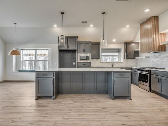 6513 NW 148th Street, Oklahoma City, OK 73142