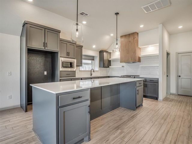 6513 NW 148th Street, Oklahoma City, OK 73142