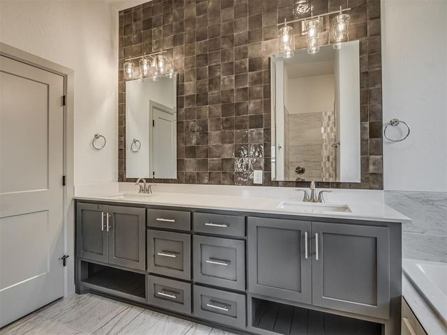 6513 NW 148th Street, Oklahoma City, OK 73142