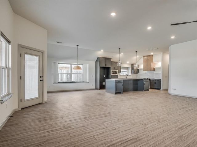 6513 NW 148th Street, Oklahoma City, OK 73142