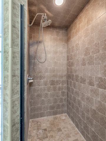 609 S Castlerock Lane, Mustang, OK 73064