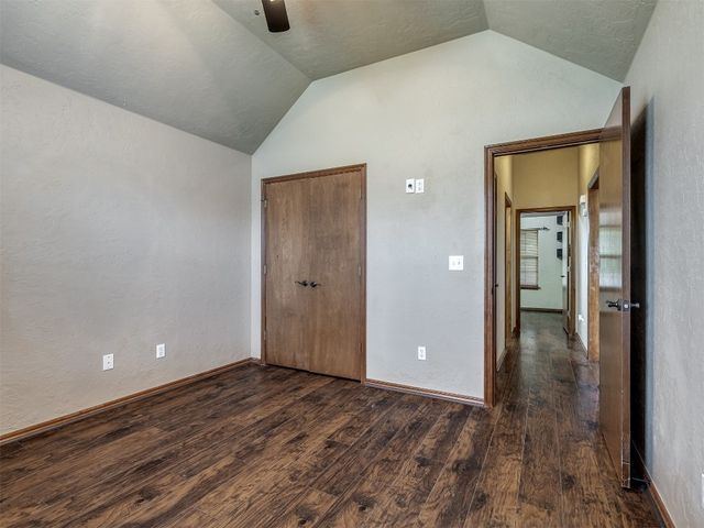 609 S Castlerock Lane, Mustang, OK 73064