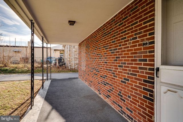 3611 KUTZTOWN RD, Reading, PA 19605