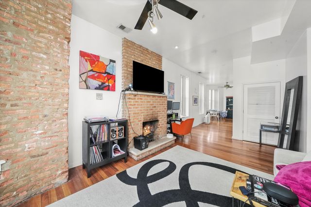 1140 S Sacramento Boulevard, Chicago, IL 60612