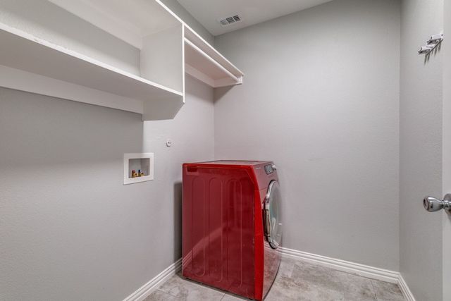 5520 Curzon Avenue, Fort Worth, TX 76107