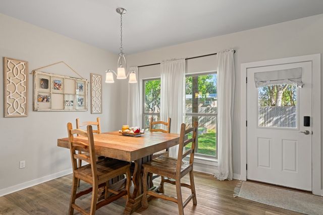 430 C St, Kerrville, TX 78028