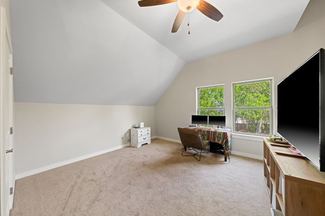 430 C St, Kerrville, TX 78028