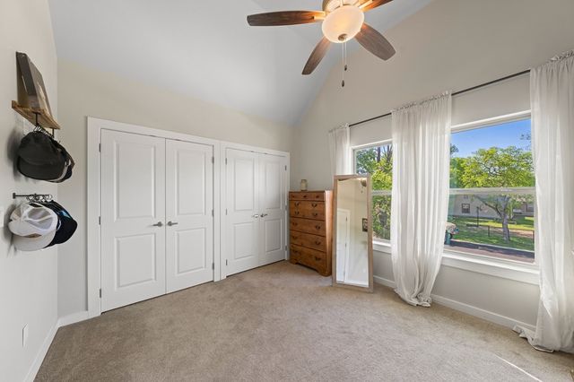 430 C St, Kerrville, TX 78028