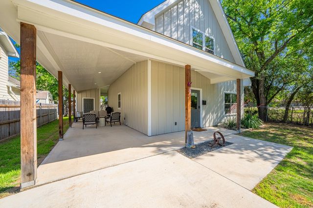 430 C St, Kerrville, TX 78028