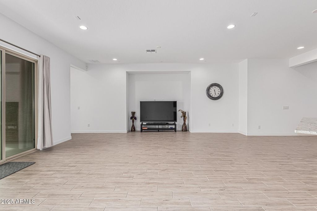 24741 N 175TH Drive, Surprise, AZ 85387 — photo 4