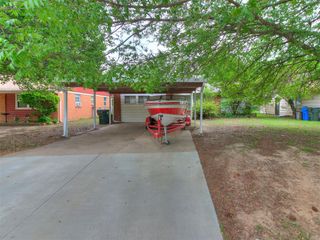 827 N Berry Road, Norman, OK 73069