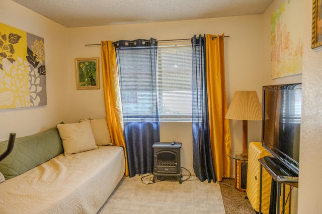 2021 E Laura Avenue 2021, Visalia, CA 93292