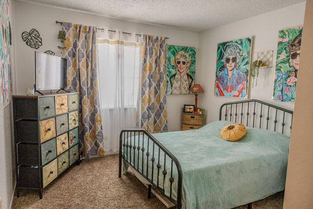 2021 E Laura Avenue 2021, Visalia, CA 93292