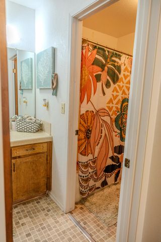 2021 E Laura Avenue 2021, Visalia, CA 93292