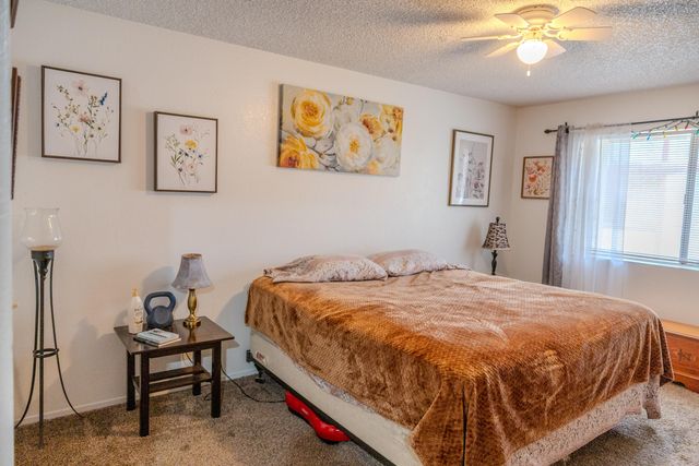 2021 E Laura Avenue 2021, Visalia, CA 93292