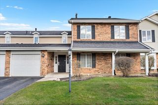 7215 WILLOW WAY Lane 10C, Willowbrook, IL 60527