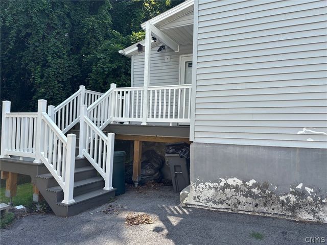 27 Elderkin Avenue, Camillus, NY 13031