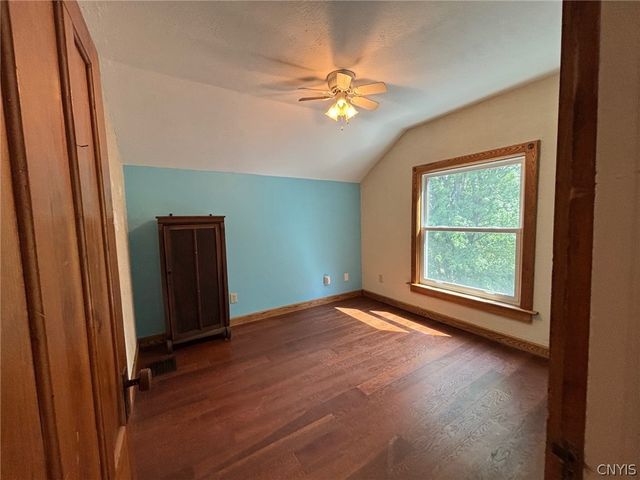 27 Elderkin Avenue, Camillus, NY 13031