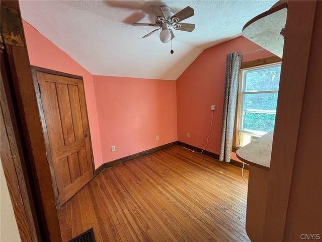 27 Elderkin Avenue, Camillus, NY 13031