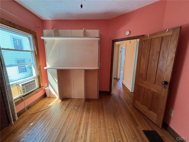 27 Elderkin Avenue, Camillus, NY 13031