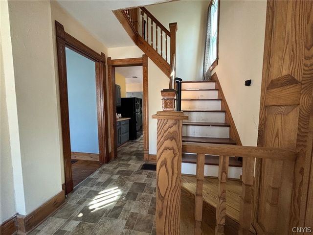 27 Elderkin Avenue, Camillus, NY 13031