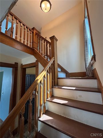 27 Elderkin Avenue, Camillus, NY 13031