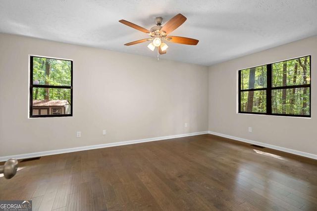 4006 Lake Acworth Drive NW, Acworth, GA 30101