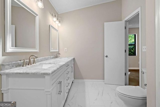 4006 Lake Acworth Drive NW, Acworth, GA 30101