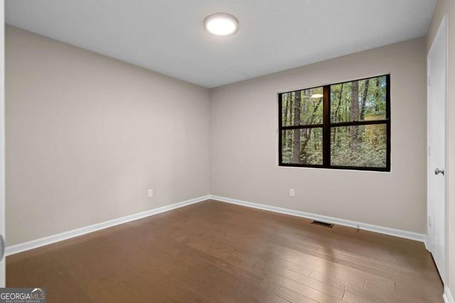 4006 Lake Acworth Drive NW, Acworth, GA 30101
