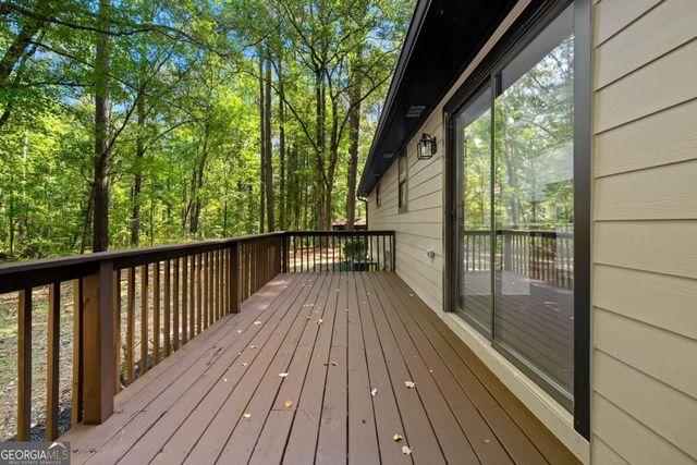 4006 Lake Acworth Drive NW, Acworth, GA 30101