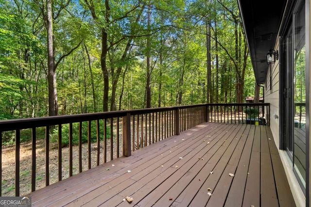 4006 Lake Acworth Drive NW, Acworth, GA 30101