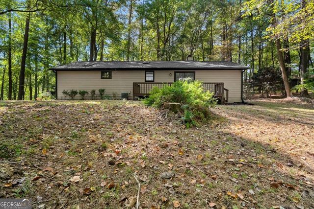 4006 Lake Acworth Drive NW, Acworth, GA 30101