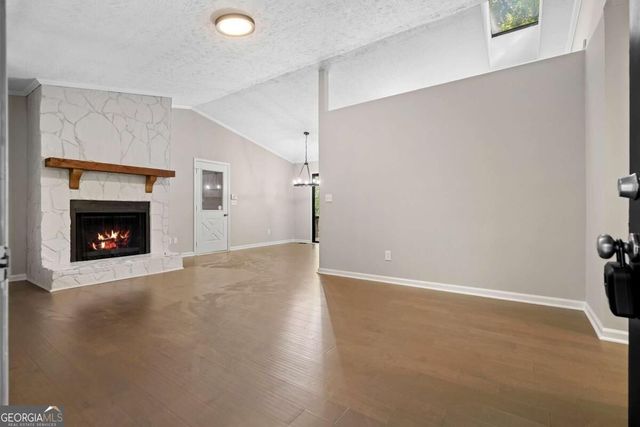 4006 Lake Acworth Drive NW, Acworth, GA 30101