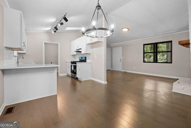 4006 Lake Acworth Drive NW, Acworth, GA 30101
