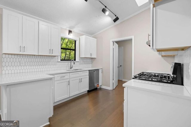 4006 Lake Acworth Drive NW, Acworth, GA 30101