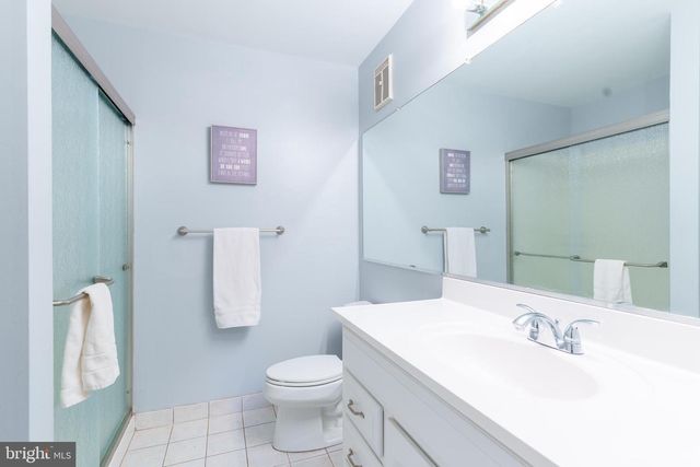 1805 THE WOODS II, Cherry Hill, NJ 08003