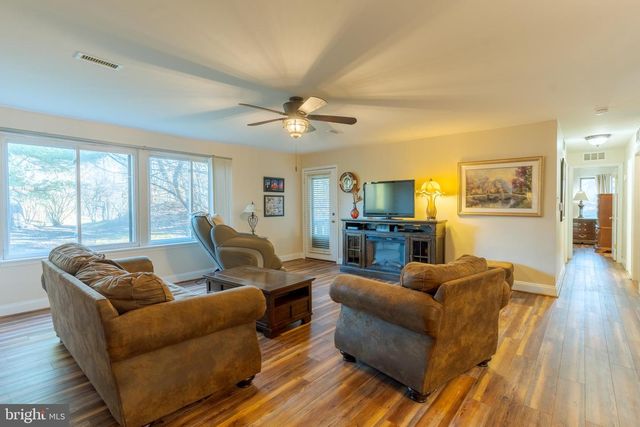 1805 THE WOODS II, Cherry Hill, NJ 08003