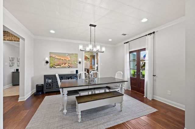 120 Traci Ct, Thibodaux, LA 70301