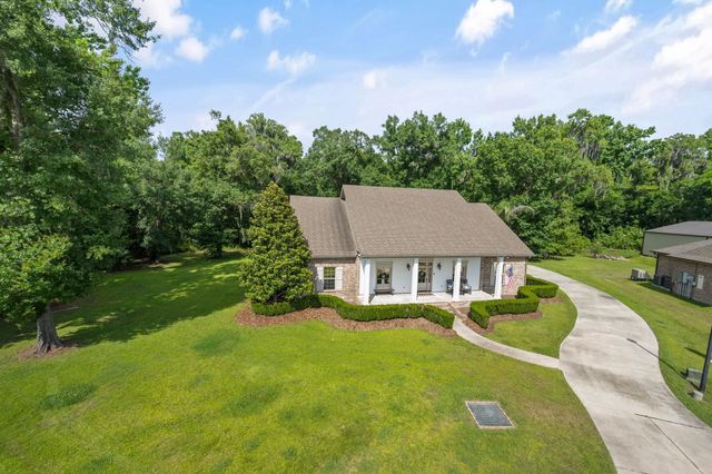 120 Traci Ct, Thibodaux, LA 70301