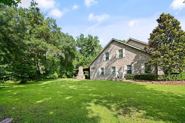 120 Traci Ct, Thibodaux, LA 70301