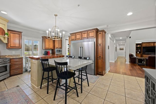 120 Traci Ct, Thibodaux, LA 70301
